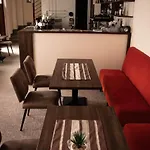 Tavel Boutique 3*