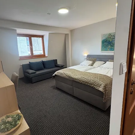 Tavel Boutique Guest house Presov